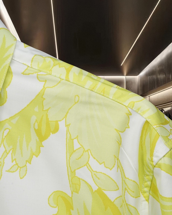 ブランドシャツ角部分ディテール